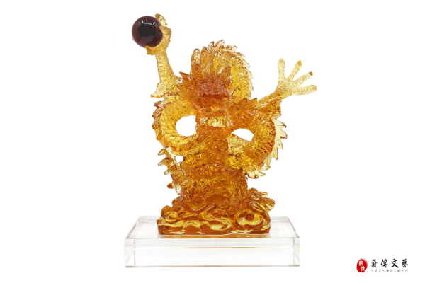 金龍獻瑞(含水晶底座)