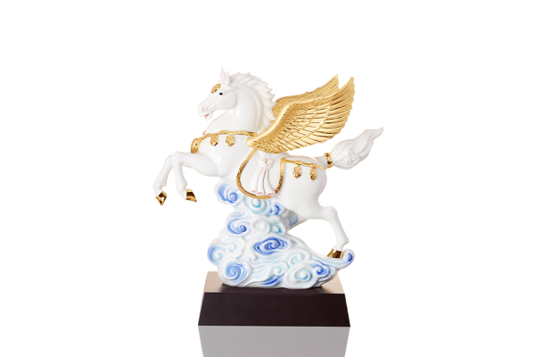【乾唐軒／乾唐彩】13吋飛天馬 (白彩金 / 附木座)