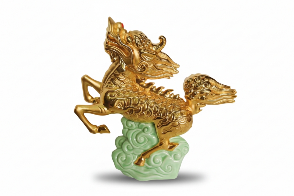 【乾唐軒／乾唐彩】13吋天喜麒麟 (鎏金翠玉 / 附木座)